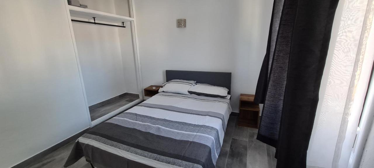 Oura - Large - Private Pool - 5 Bedrooms Villa